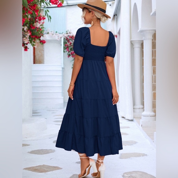 Tired Midi Dress with Short Sleeves and Smocked - Picture 2 of 4